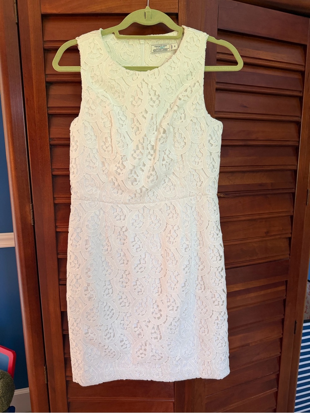 Kentucky Derby Vineyard Vines White Sleeveless Lace Sheath Dress